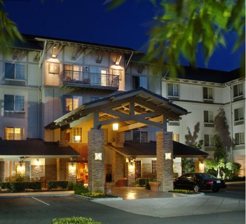 Larkspur Landing Campbell-An All-Suite Hotel