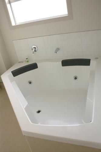 A Hotelcom Hawera Central Motor Lodge Motel Hawera New - 