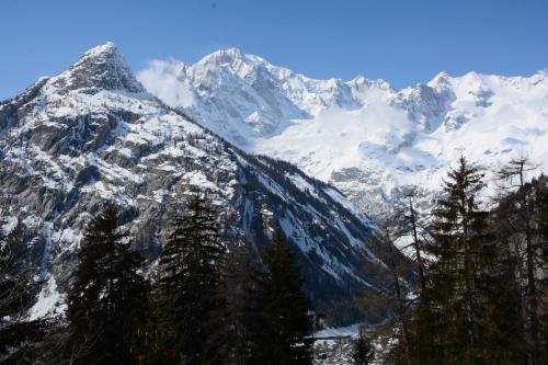 Le Massif - The Leading Hotels of the World - image 9