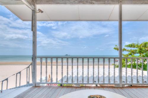 Khao Tao Beach Lodge Old Siam in Khao Tao