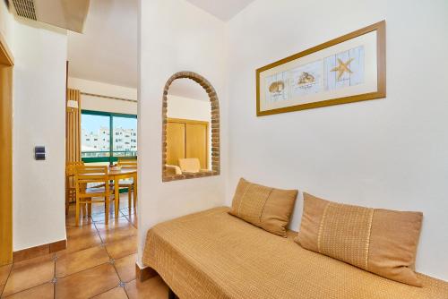 One-Bedroom Apartment (5 Adults) image 5