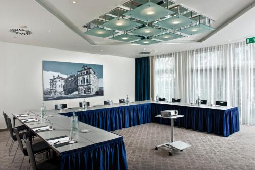 Wyndham Garden Dresden - image 2