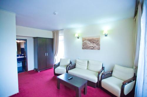 Hotel Piemonte - image 10
