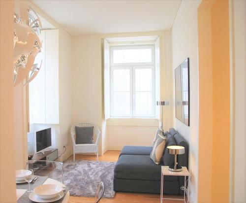 Downtown Sunny Apartment 2