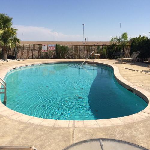 Swimming pool, Motel 6-Apache Junction, AZ in Apache Junction