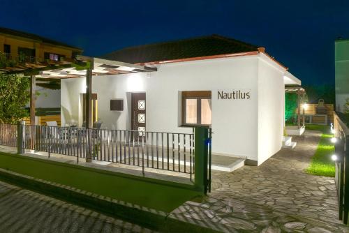 Νautilus luxury apartments