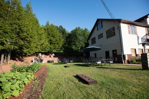 Blue Spruce Motel - 정원