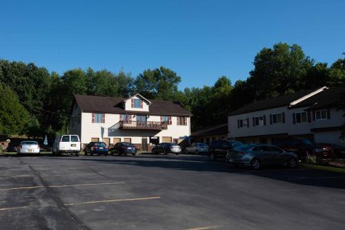 Blue Spruce Motel - 출입구