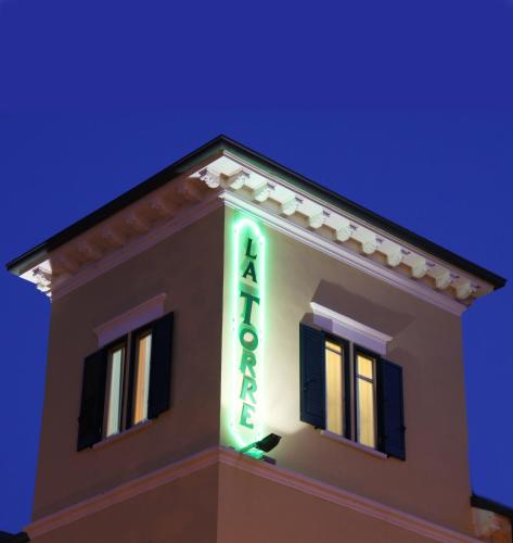 Hotel La Torre - 출입구