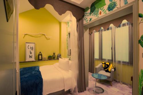 Double Room image 2