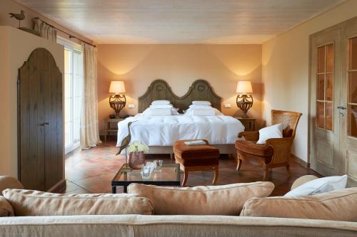 Hotel VILLINO - Tap to explore photos