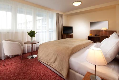 2 double beds