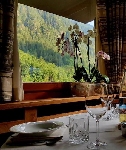 Restaurant, Hotel Pedretti in Branzi