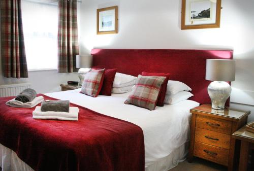 TOWNHOUSE ROOMS - image 7