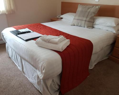 Best Western Cedars Hotel - image 9