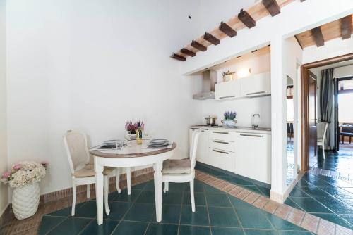 virtuve, Tenuta D'Amore in San Mango Piemonte
