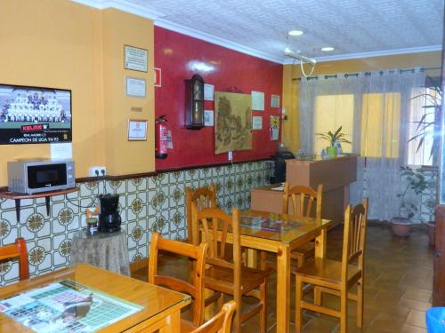 ผับ/เลาจน์, La Esteponera in ลาลิเนียเดลาคอนเซพเซียน