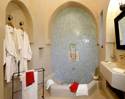 Glaoui Junior Suite image 8