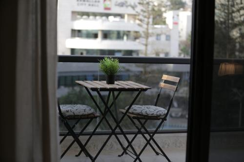 . Ramallah Modern Apartment