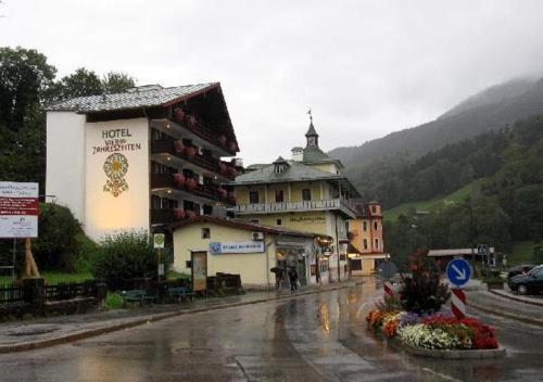 Hotel Vier Jahreszeiten - main image