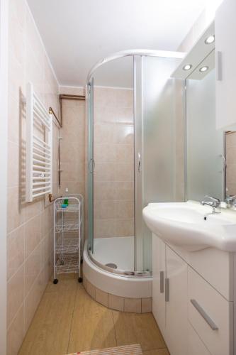 Studio Southwest 2 with AirCon & FREE Parking, Ljubljana (Foto 6)