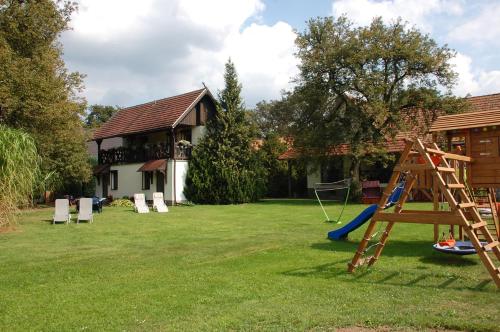 Dış Görünüm, Pension Lukask in Langengrassau