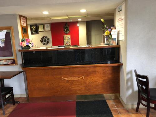 Létesítmények, Latham Inn in Latham (NY)