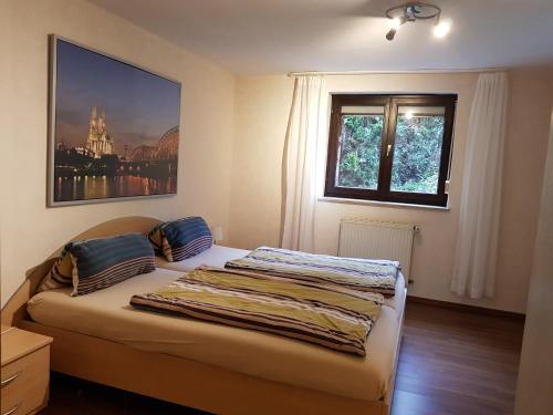 2 Zi-Appartment mit Gartennutzung in Brühl, Deutschland
