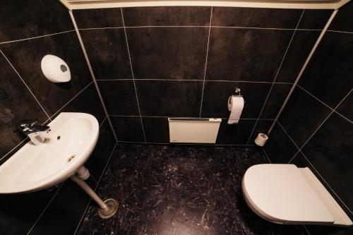 Gudvangen Budget Hotel - image 5