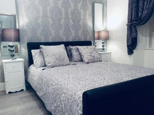 DUNOON - TOWN CENTRE HOLIDAY HOME APARTMENT, Dunoon (photo 10)