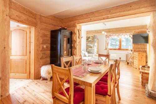Two-Bedroom Apartment with Sauna without Hot Tub room in Willa Przy Dolinie Kościeliskiej - Prywatne Jacuzzi & Sauna
