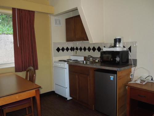 Monticello Motel – Portland, OR
