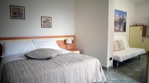 Hotel EMI - image 3