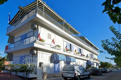 Melissani hotel in Sami