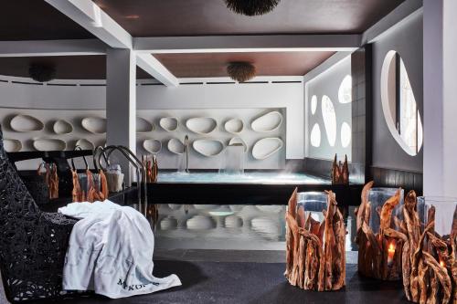 Myconian Utopia Relais & Chateaux - image 9
