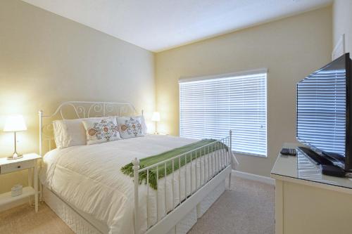Storey Lake-4 Bedroom Townhome w/Splashpool-1610ST - main image