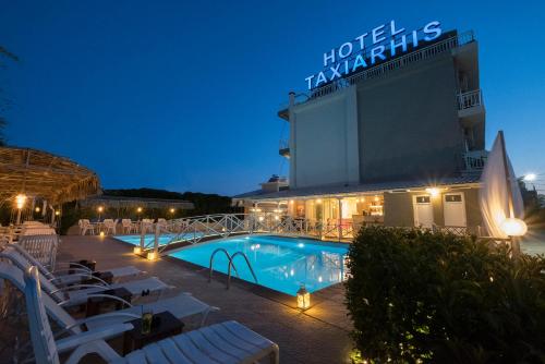 Hotel Taxiarhis, Loutra Killinis