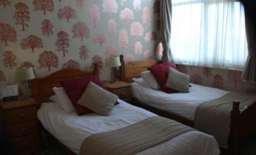 The Dog & Partridge Country Inn - image 6