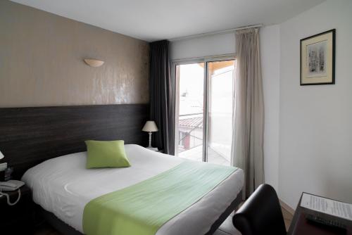 hotel photo
