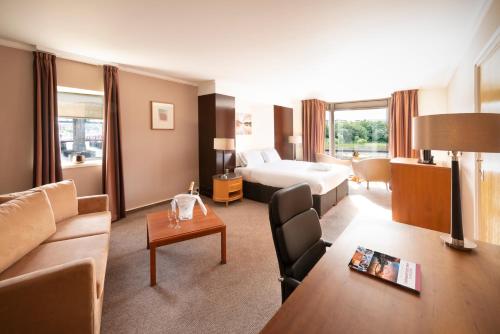 room detail thumbnail 0
