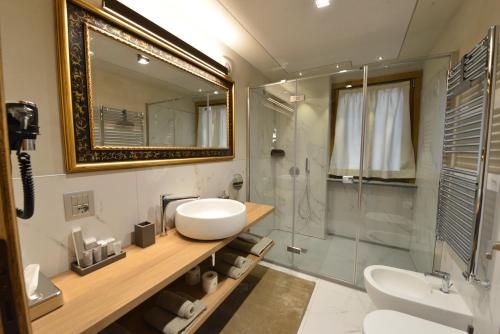 Bathroom, Le Reve Charmant Apartments in Aosta