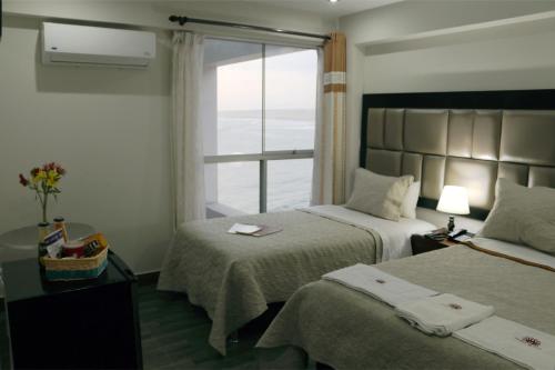 2 twin beds