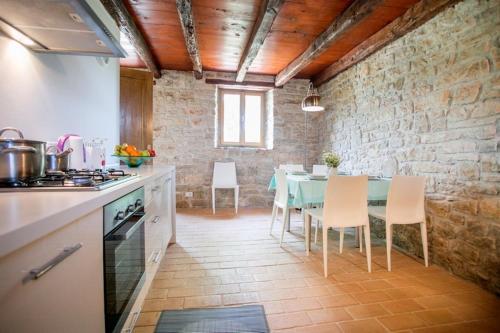 Abortolami with Pool and Garden - image 9