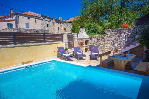 Villa Kris with Pool in Mrgani - image 8
