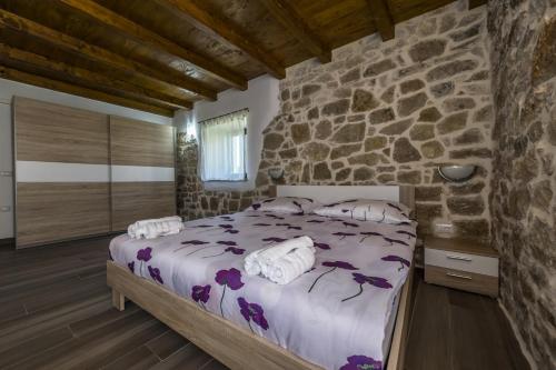Spacious Four-Bedroom Villa Marija Kloštar - image 9
