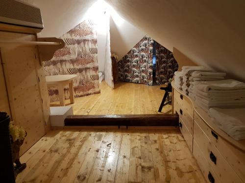 Mama's House - main image