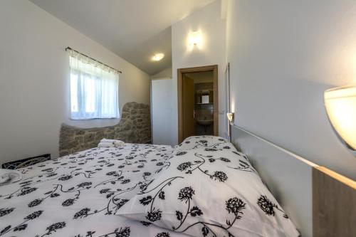 Spacious Four-Bedroom Villa Marija Kloštar - image 5