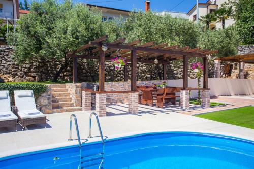 Villa Olive with Pool and Sea View