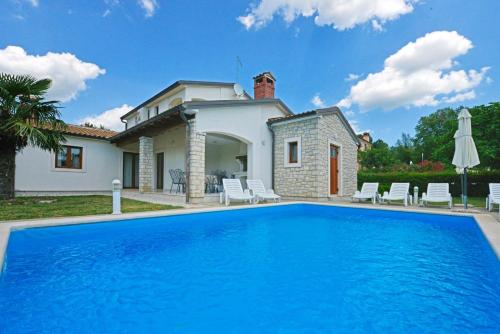  Villa Paris IV, Pension in Radetići