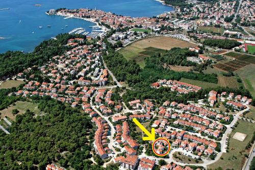 Apartment Complex Beakovic with Sea view - main image